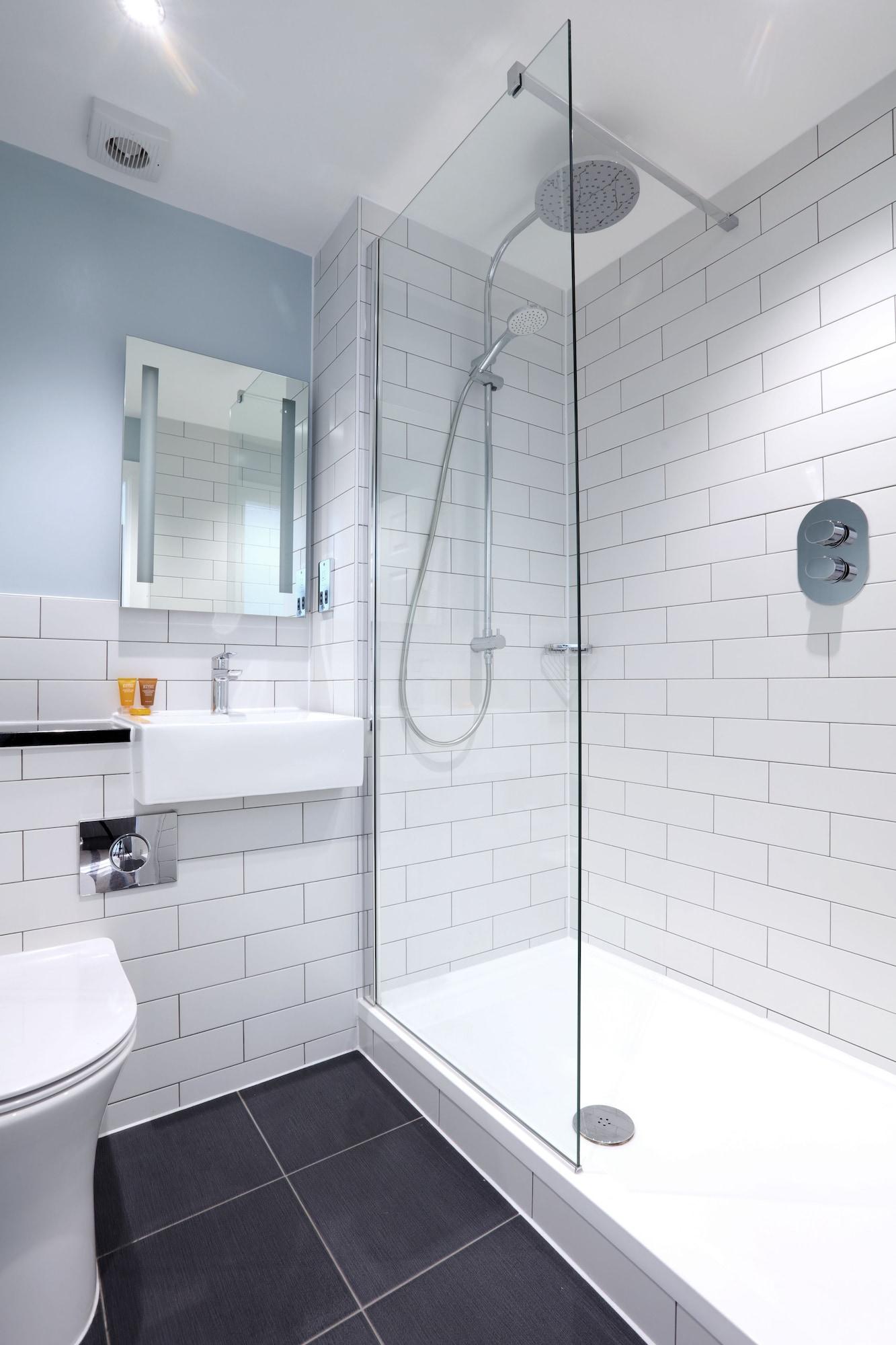Hotel Hotel, Sure Collection By Western Liverpool
